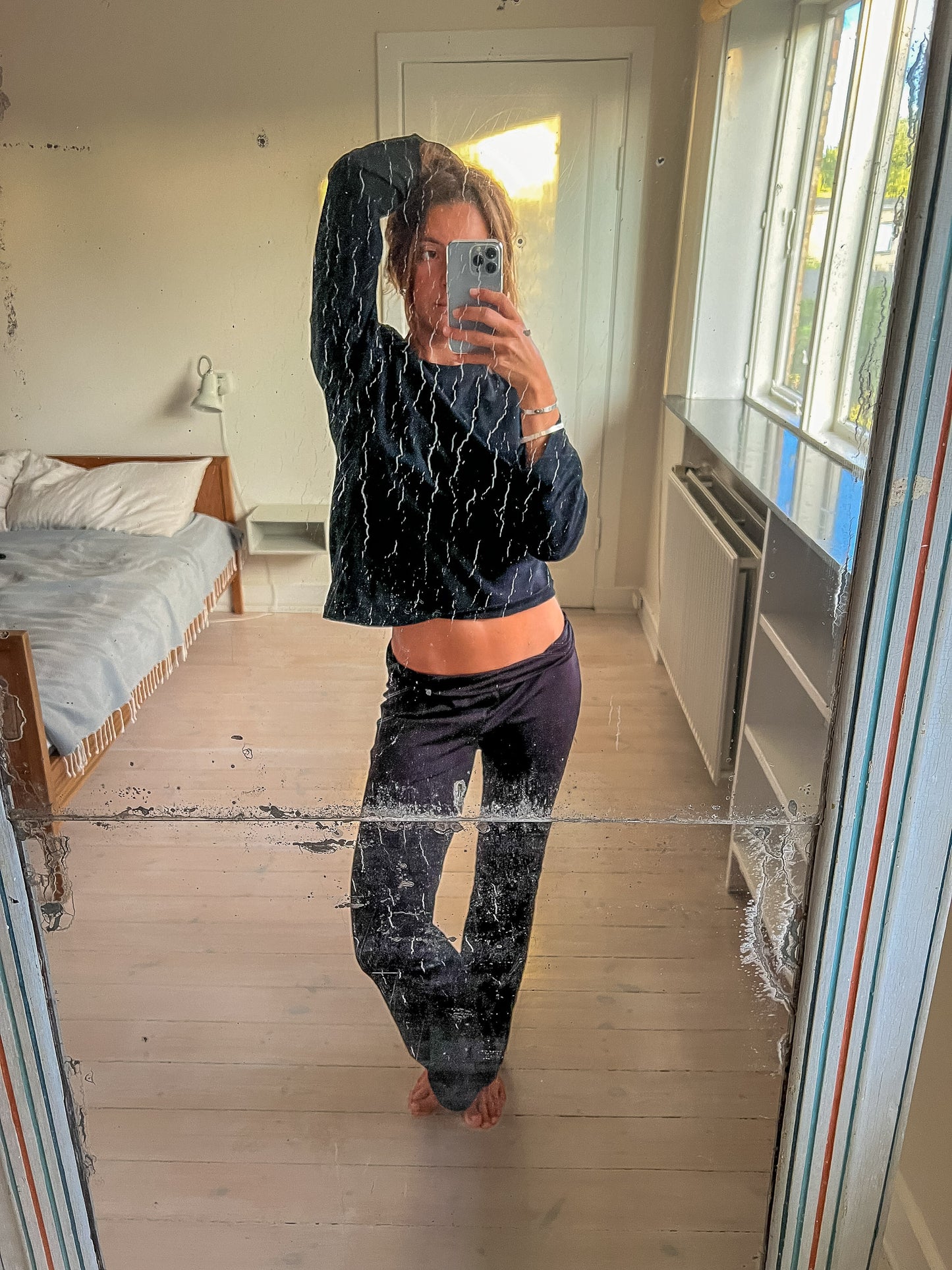 Sofie er 165 cm høj og bruger størrelse S. | sort