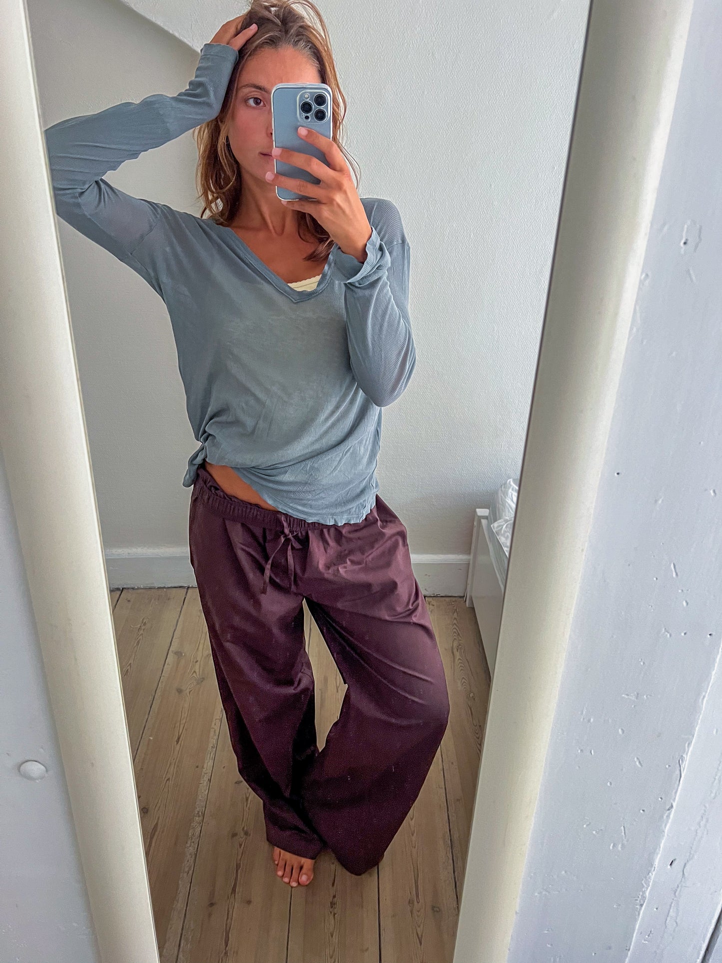 Sofie er 165 cm høj og bruger størrelse S. | mørkebrun