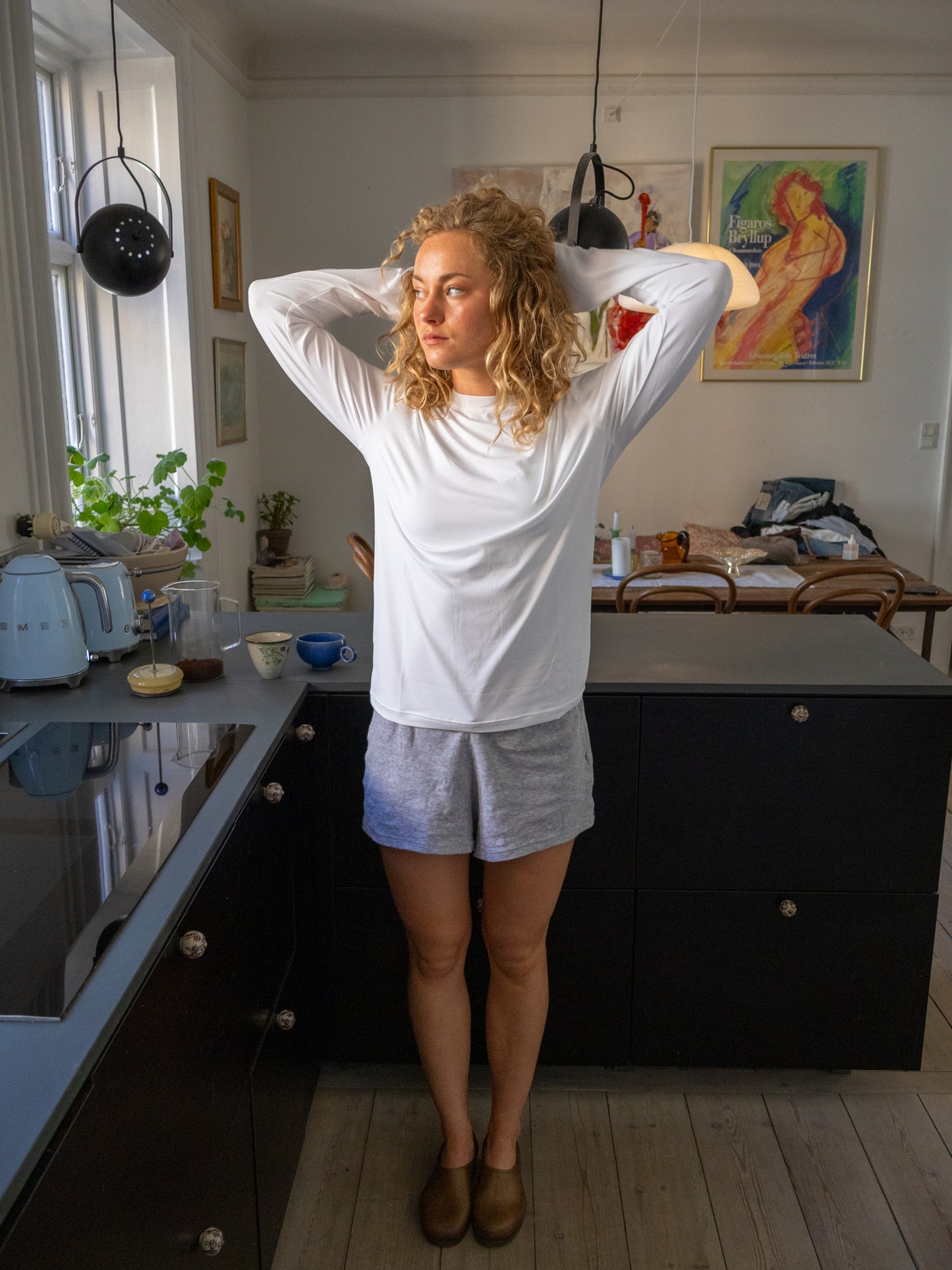Cecilie er 168 cm høj og bruger størrelse S. | hvid