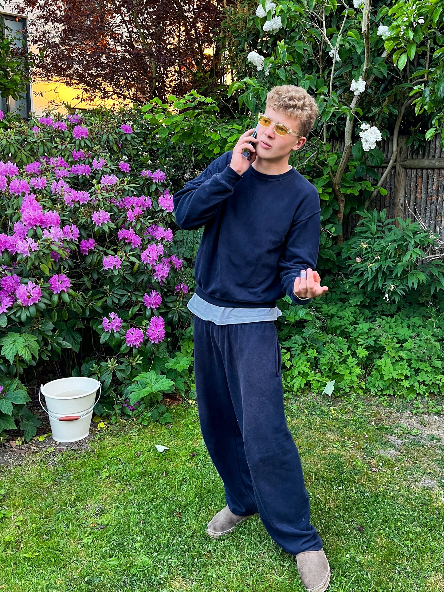 | uden mørkeblå