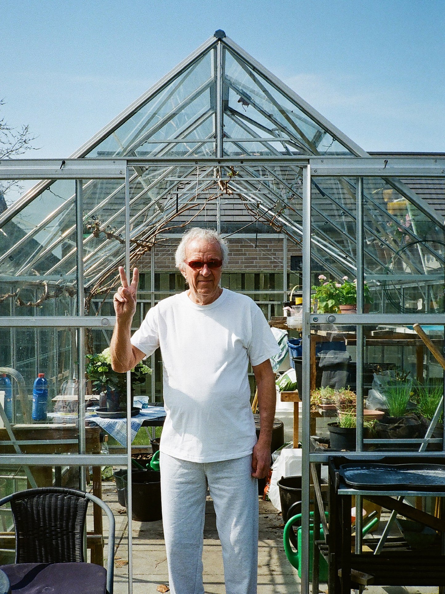 Peter er 182 cm høj og bruger størrelse M. | hvid