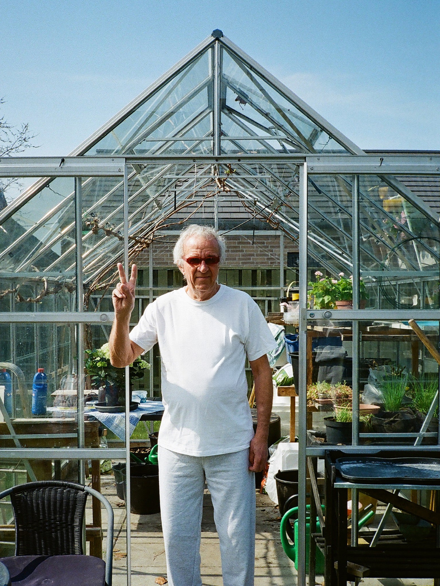 Peter er 182 cm høj og bruger størrelse M. | hvid