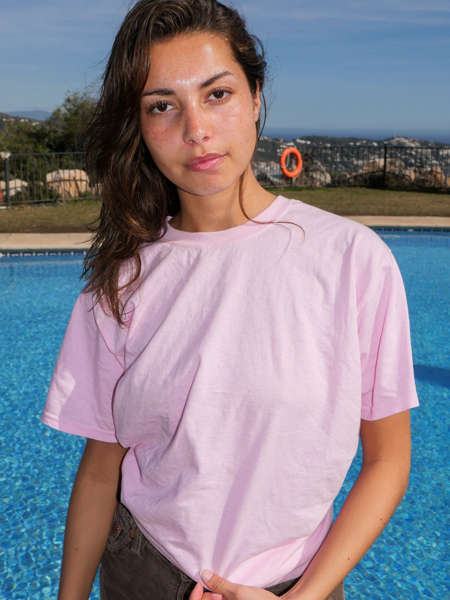 Anso er 164 cm høj og bruger størrelse M. | lyserød