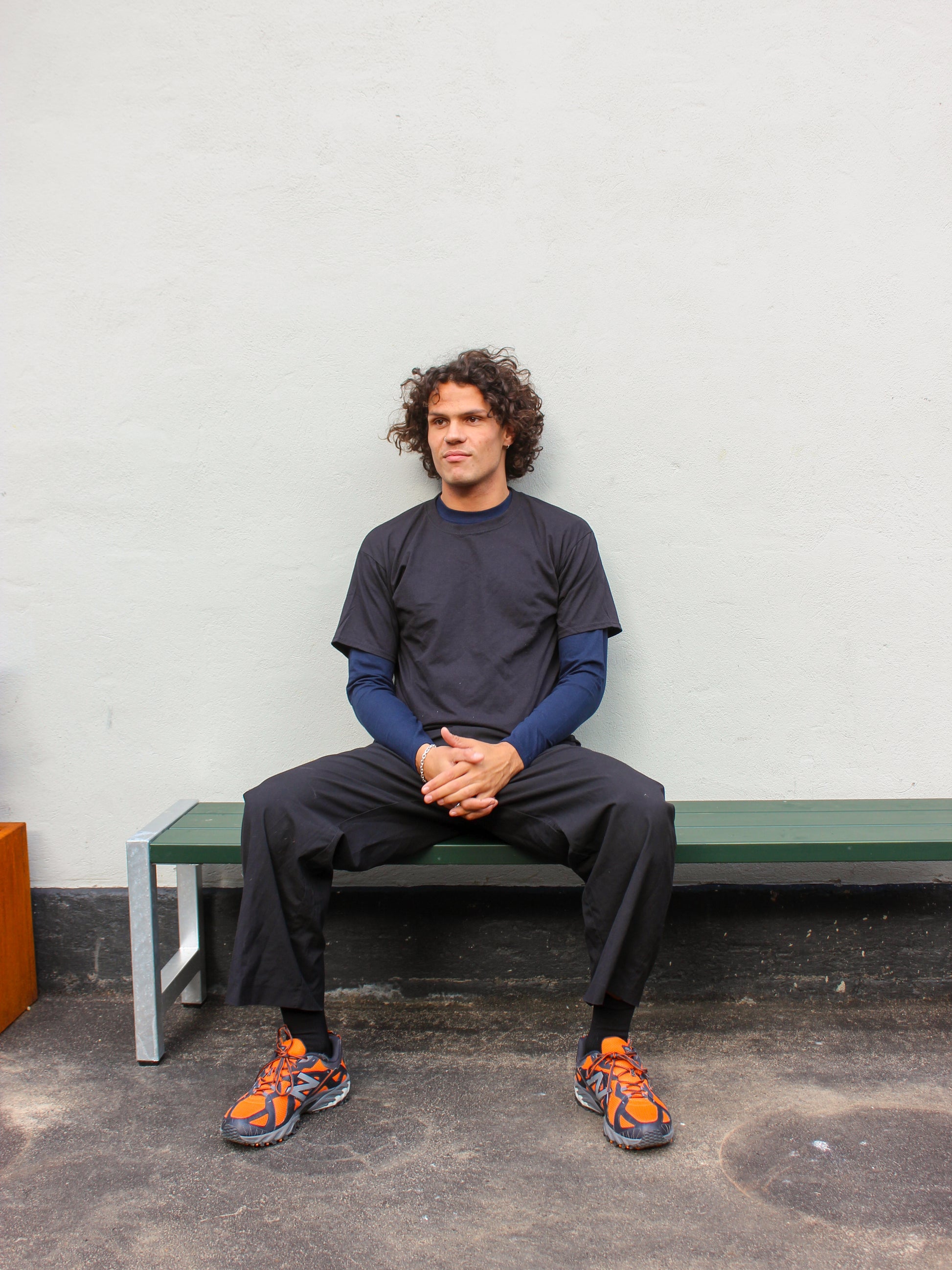 Milton er 189 cm høj og bruger størrelse XL. | sort