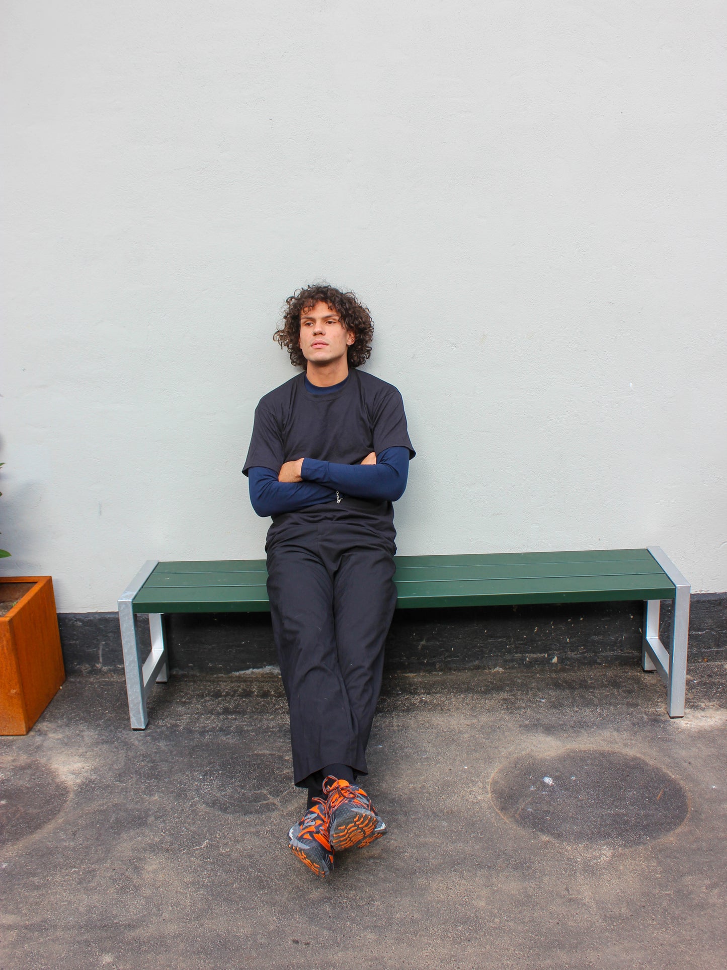 Milton er 189 cm høj og bruger størrelse XL. | sort