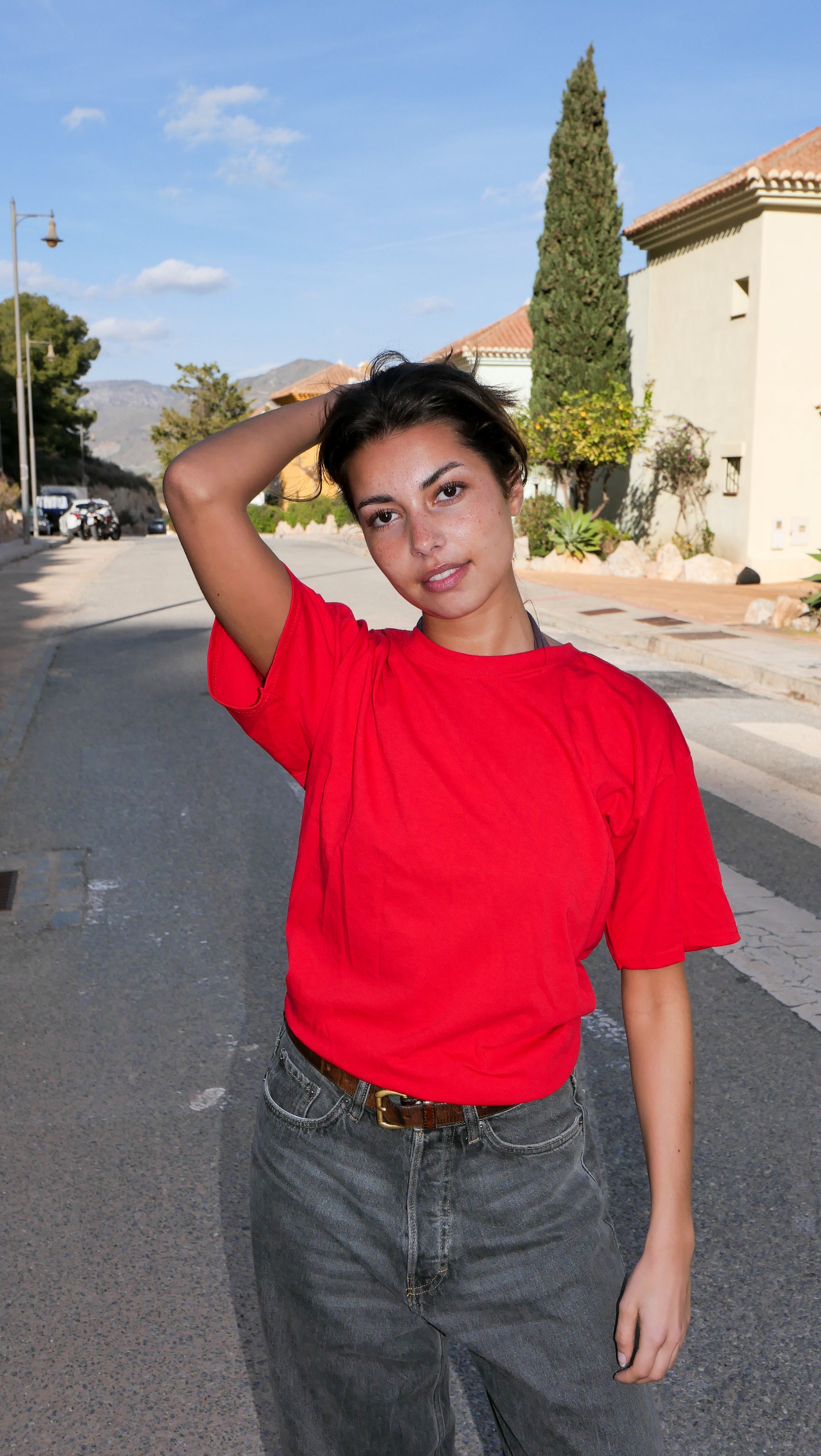 Anso er 164 cm høj og bruger størrelse M.