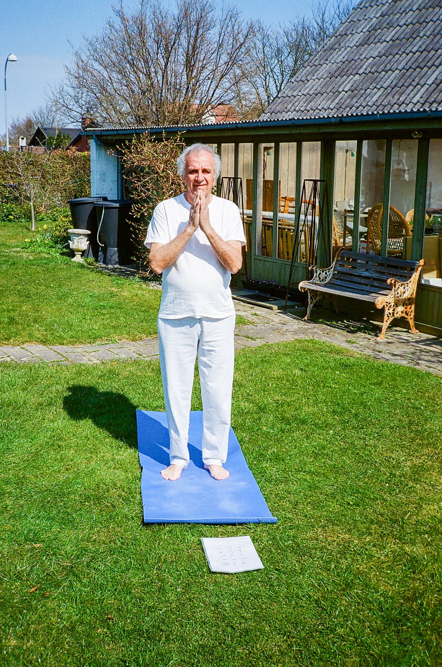 Peter er 182 cm høj og bruger størrelse M.