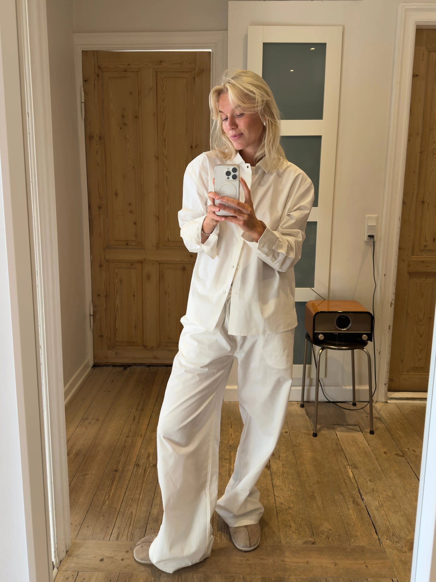 Sofie er 170 cm høj og bruger størrelse M.