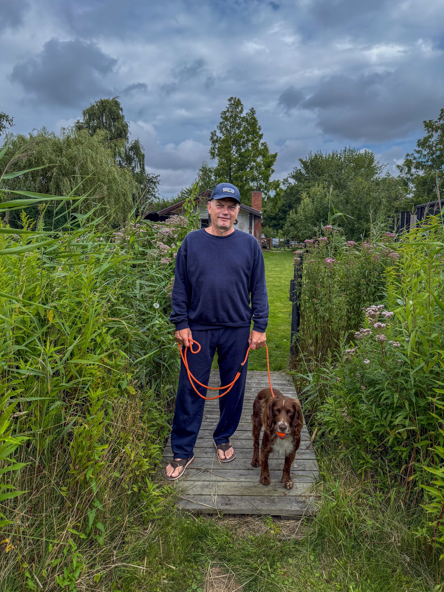 Anders er 176 og bruger størrelse L. | uden mørkeblå
