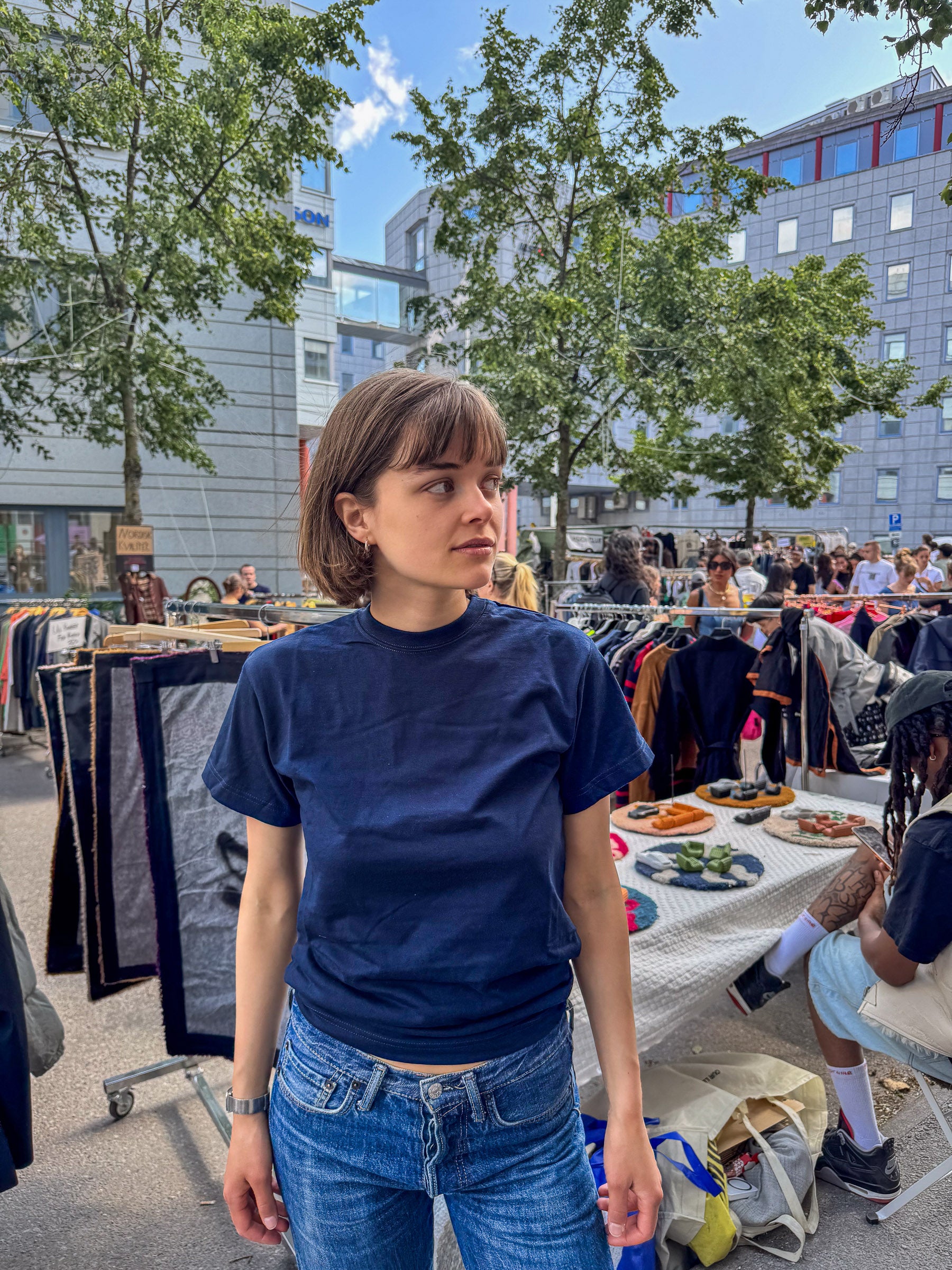 Karin er 165 cm høj og bruger størrelse S. | mørkeblå