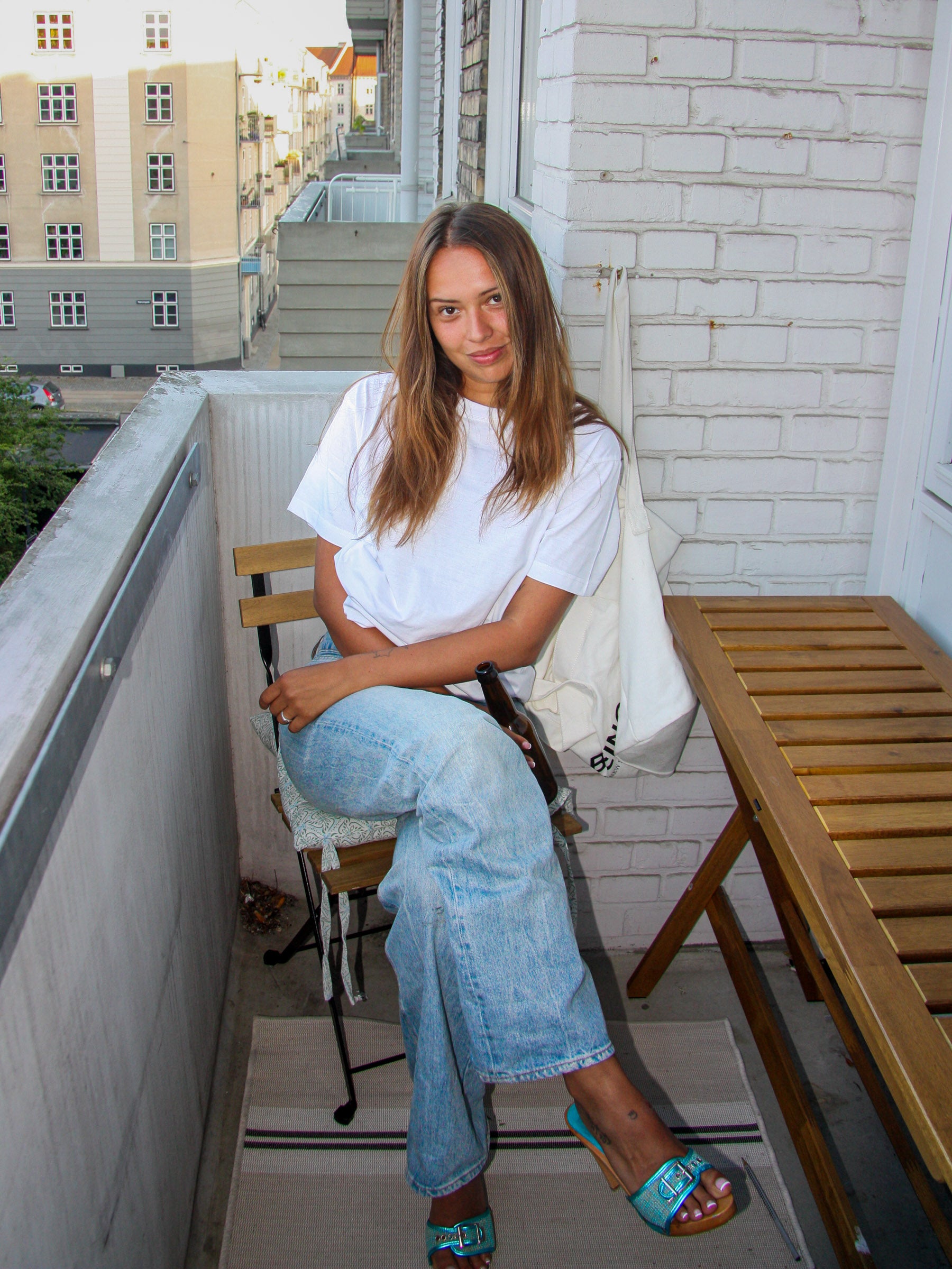 Nadia er 170 cm høj og bruger størrelse S. | hvid