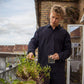 Peter er 188 cm høj og bruger størrelse L. |  sort
