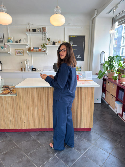 | Katja er 170 cm høj og bruger størrelse M.