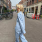 Sofie er 170 cm høj og bruger størrelse XL. | lyseblå