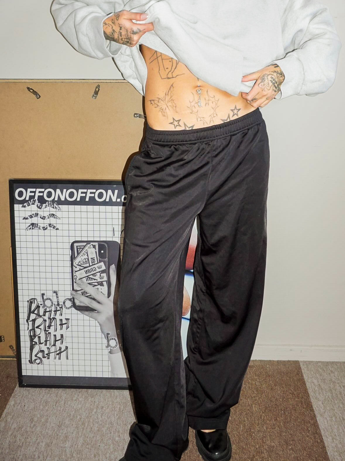 Astrid er 165 cm høj og bruger størrelse M. | sort