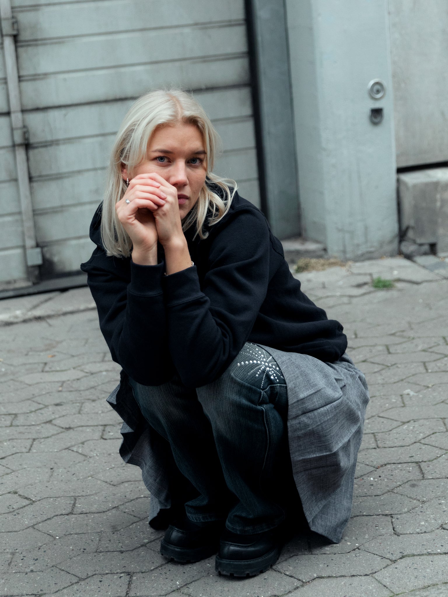 Sofie er 170 cm høj og bruger størrelse S. | sort