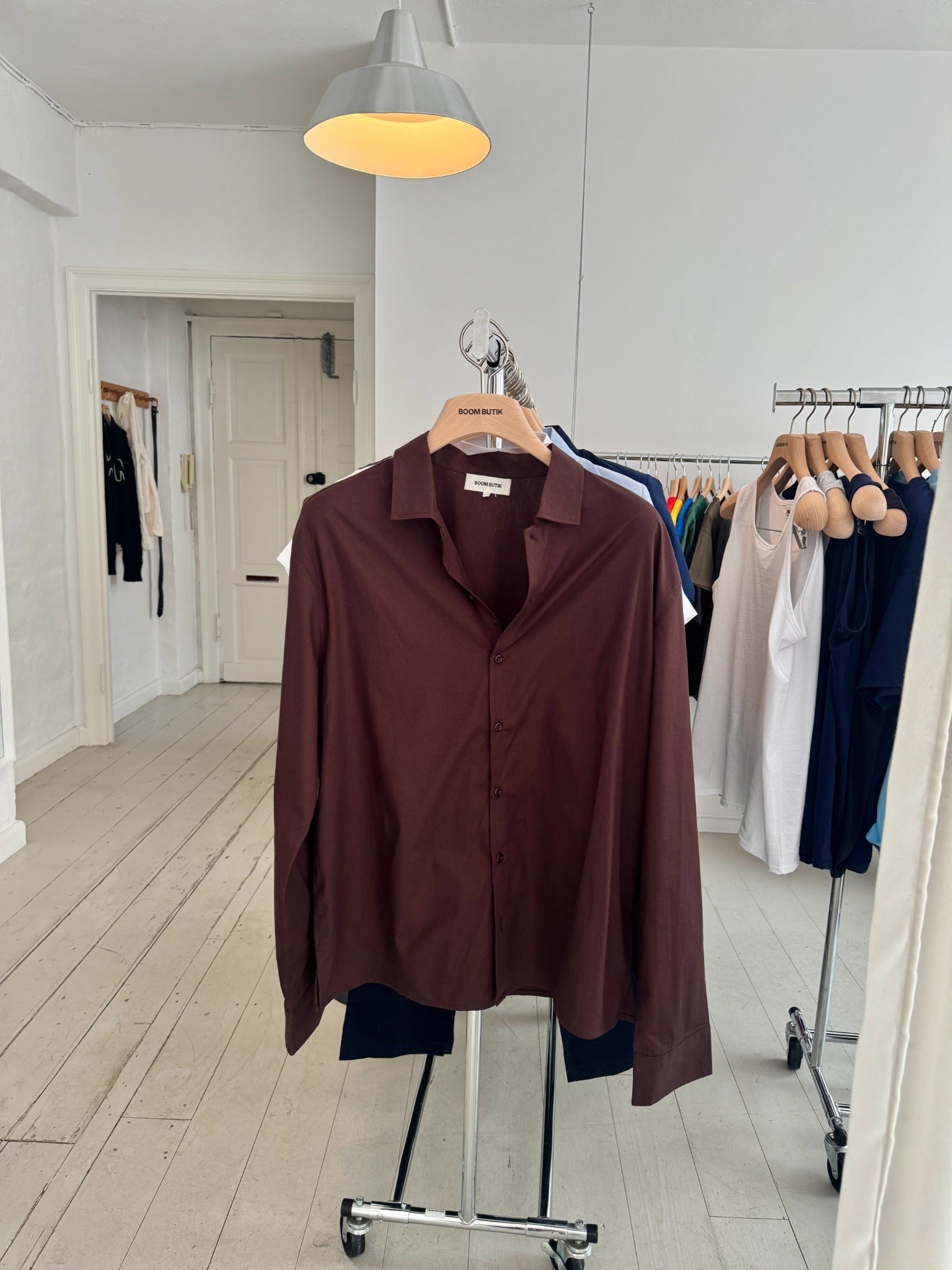 | mørkebrun