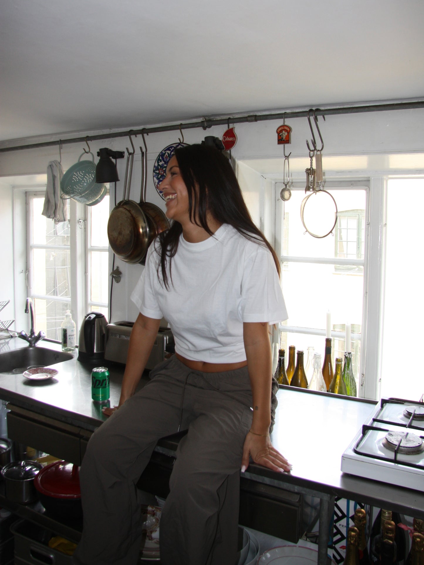 Nanna er 166 cm høj og bruger størrelse S. | hvid