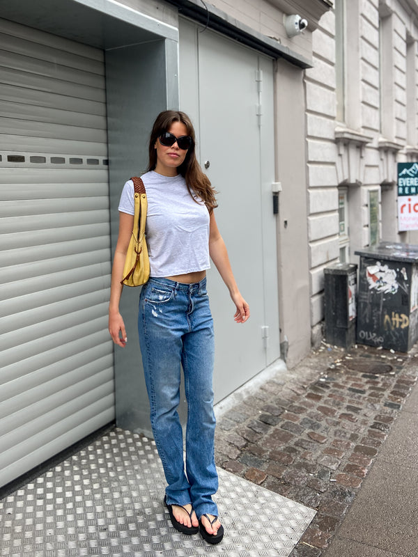 Charlotte er 178 cm høj og bruger størrelse S. | grå