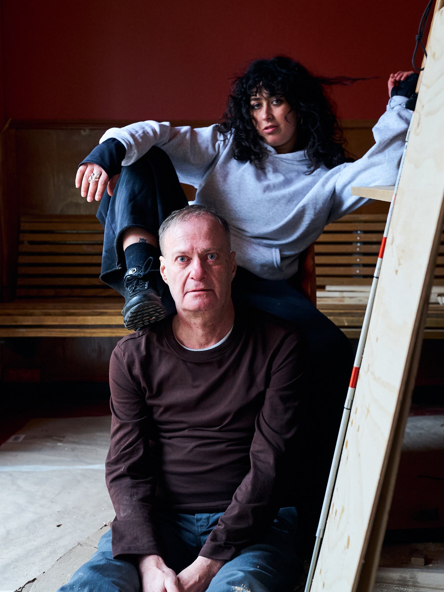 Mina er 165 cm høj og bruger størrelse 
M. | grå