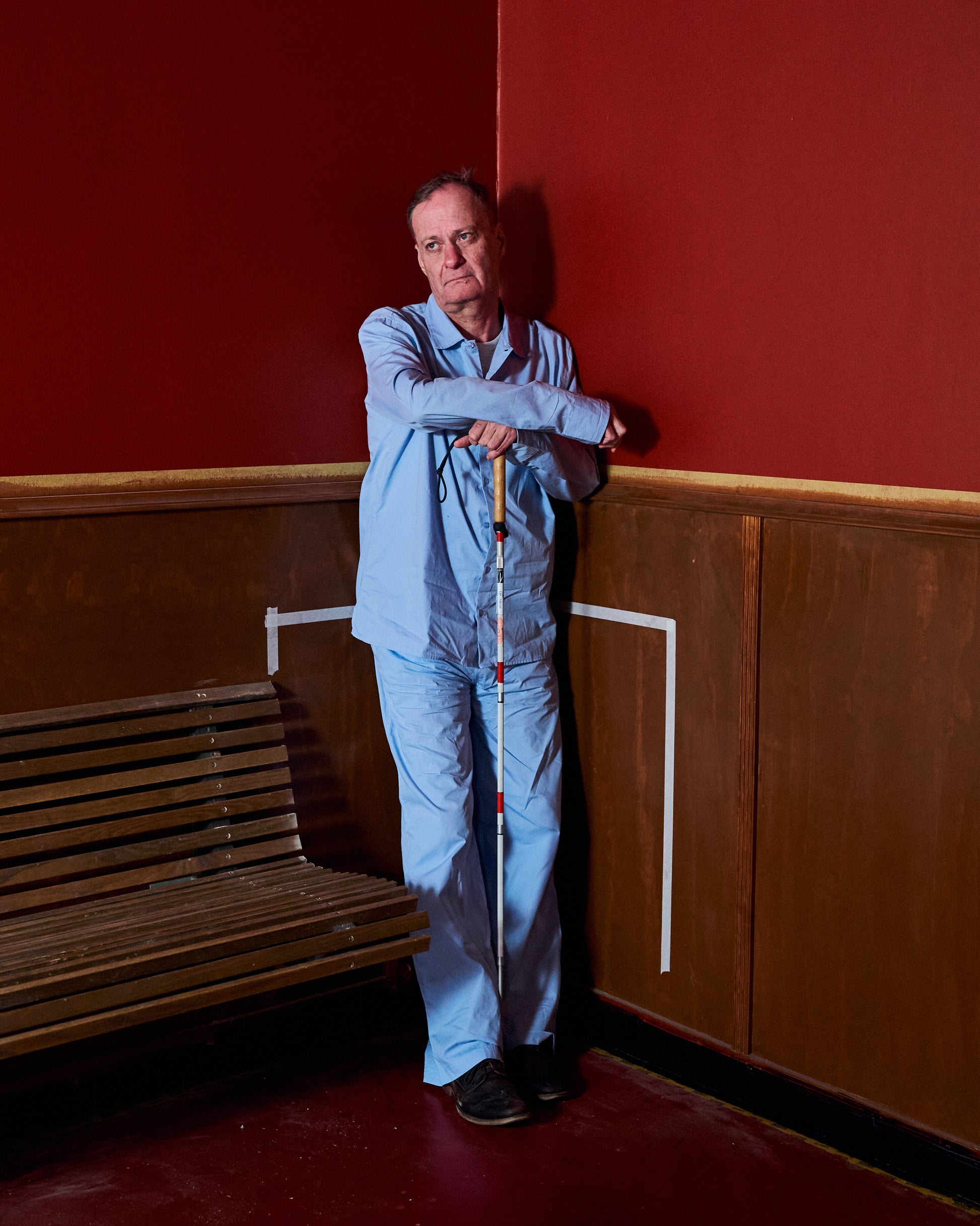 Knud er 183 cm høj og bruger størrelse L. | lyseblå