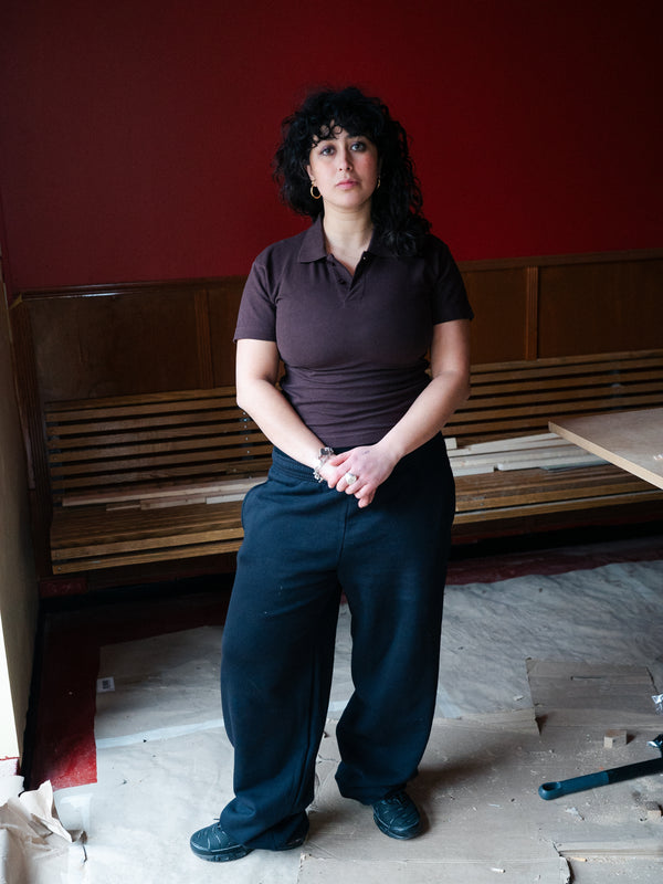 Mina er 165 cm høj og bruger størrelse 
L. | sort