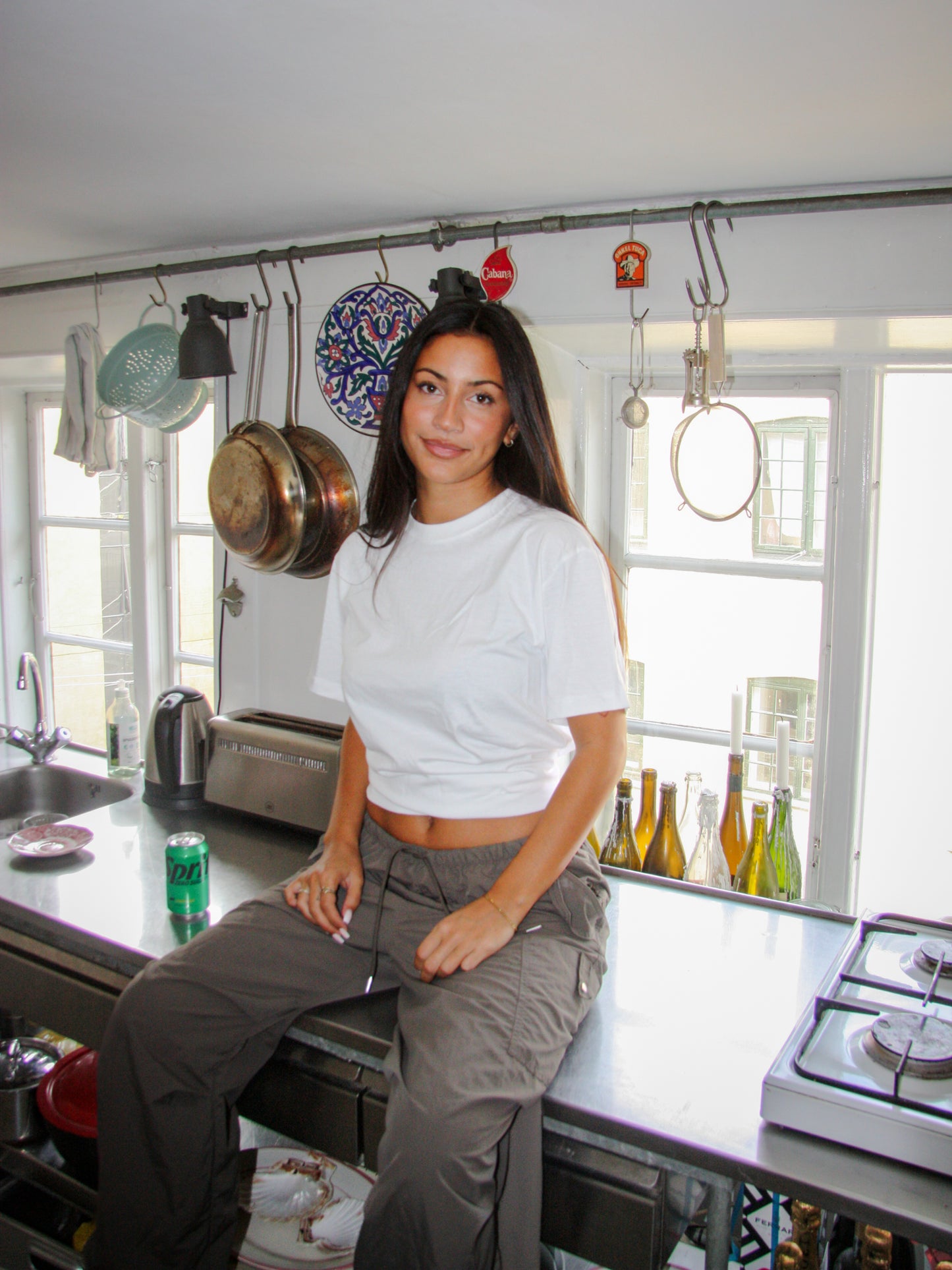 Nanna er 166 cm høj og bruger størrelse S. | hvid