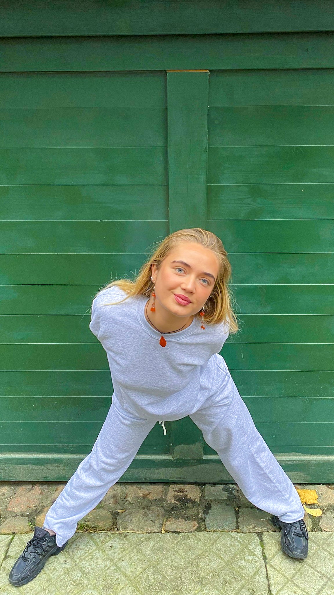 Caroline er 169 cm høj og bruger størrelse M.