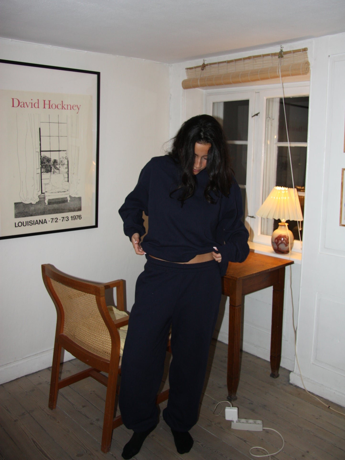 Nanna er 166 cm høj og bruger størrelse M.  | mørkeblå