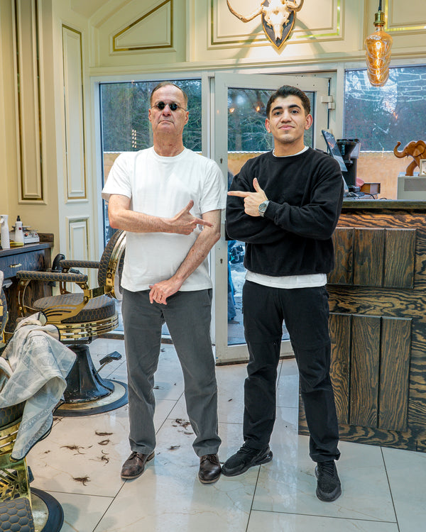 Knud er 183 cm høj og bruger størrelse 
L. | hvid