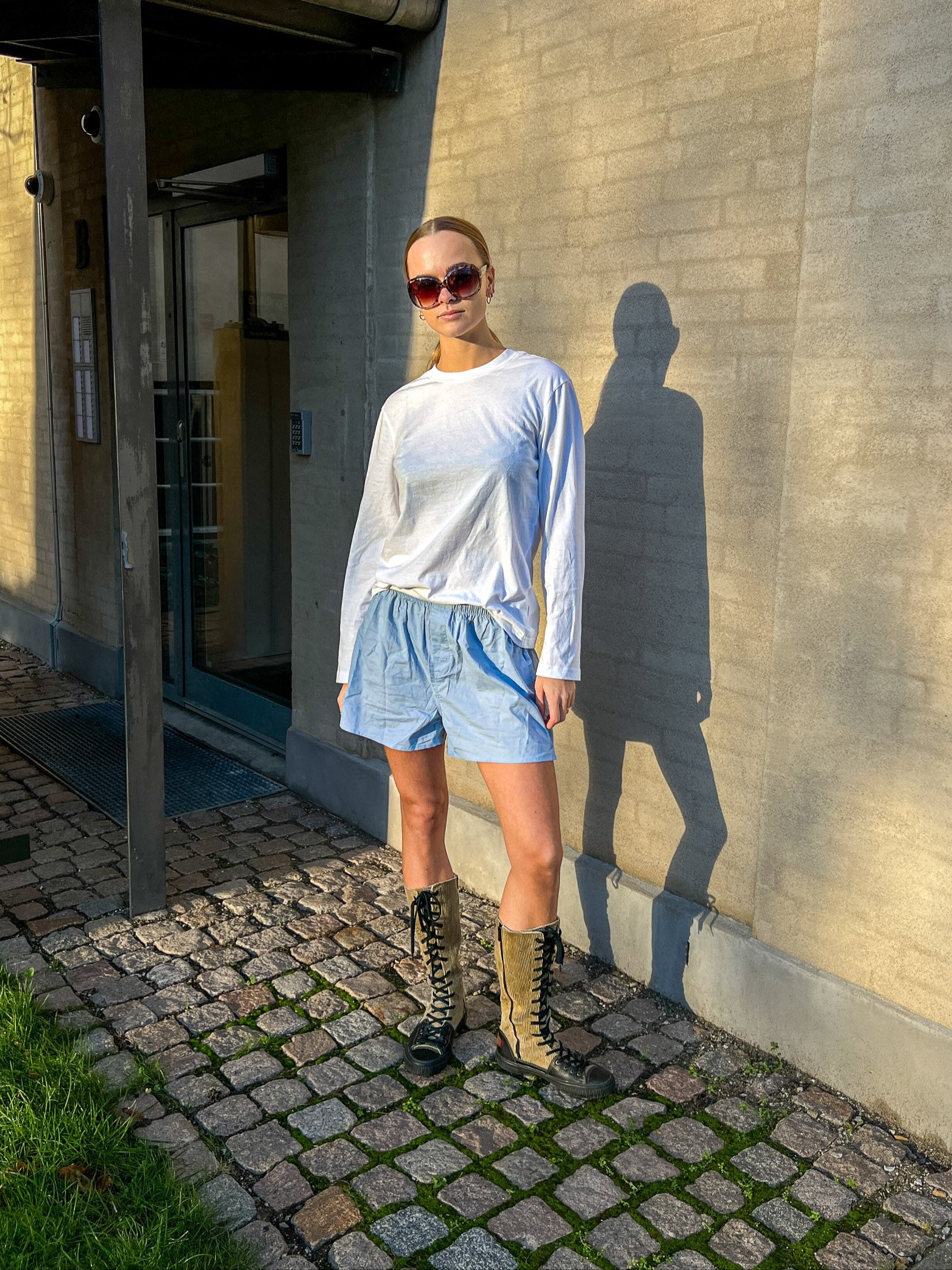 Lea er 178 cm høj og bruger størrelse M. | hvid