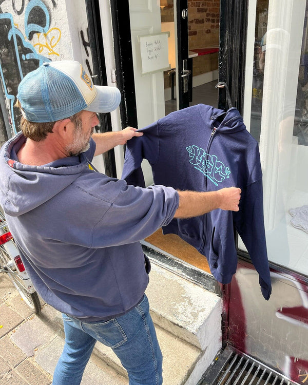  | hoodie med lynlås: lyseblå på mørkeblå