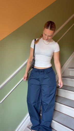 Outfitvideo af @laura.berg.pedersen